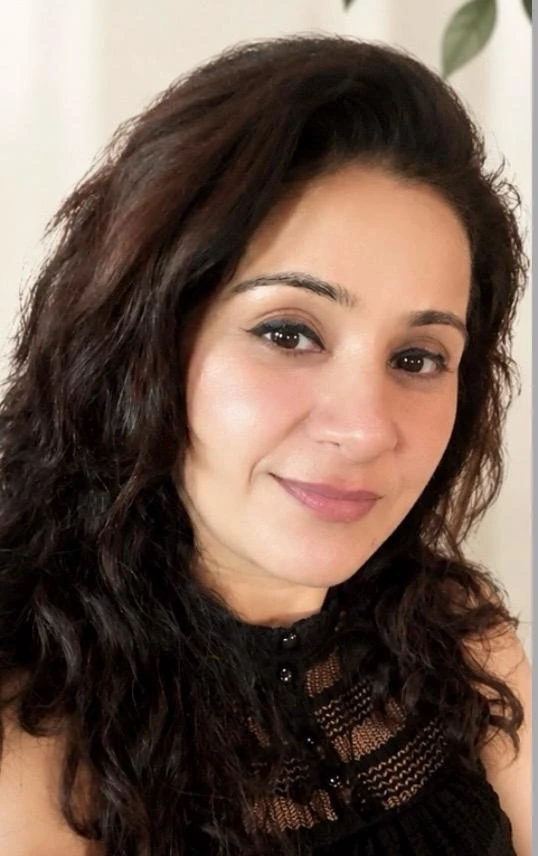 Charu Wadhwa, natural daylight portrait